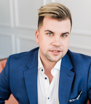 Headshot Toronto Realtor