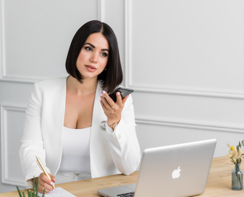 Personal branding for female realtors in Toronto