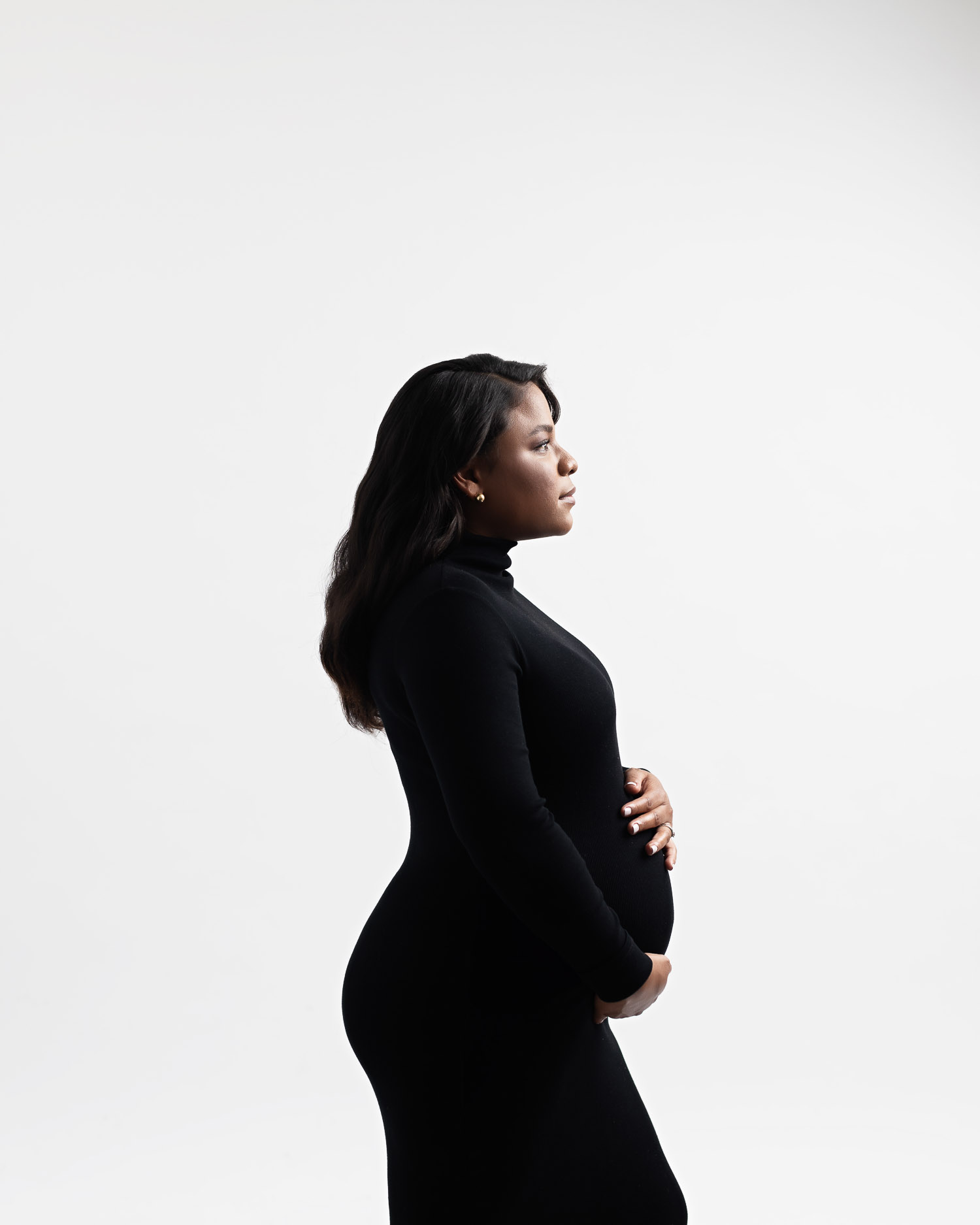 classic and elegant toronto pregnancy photography.