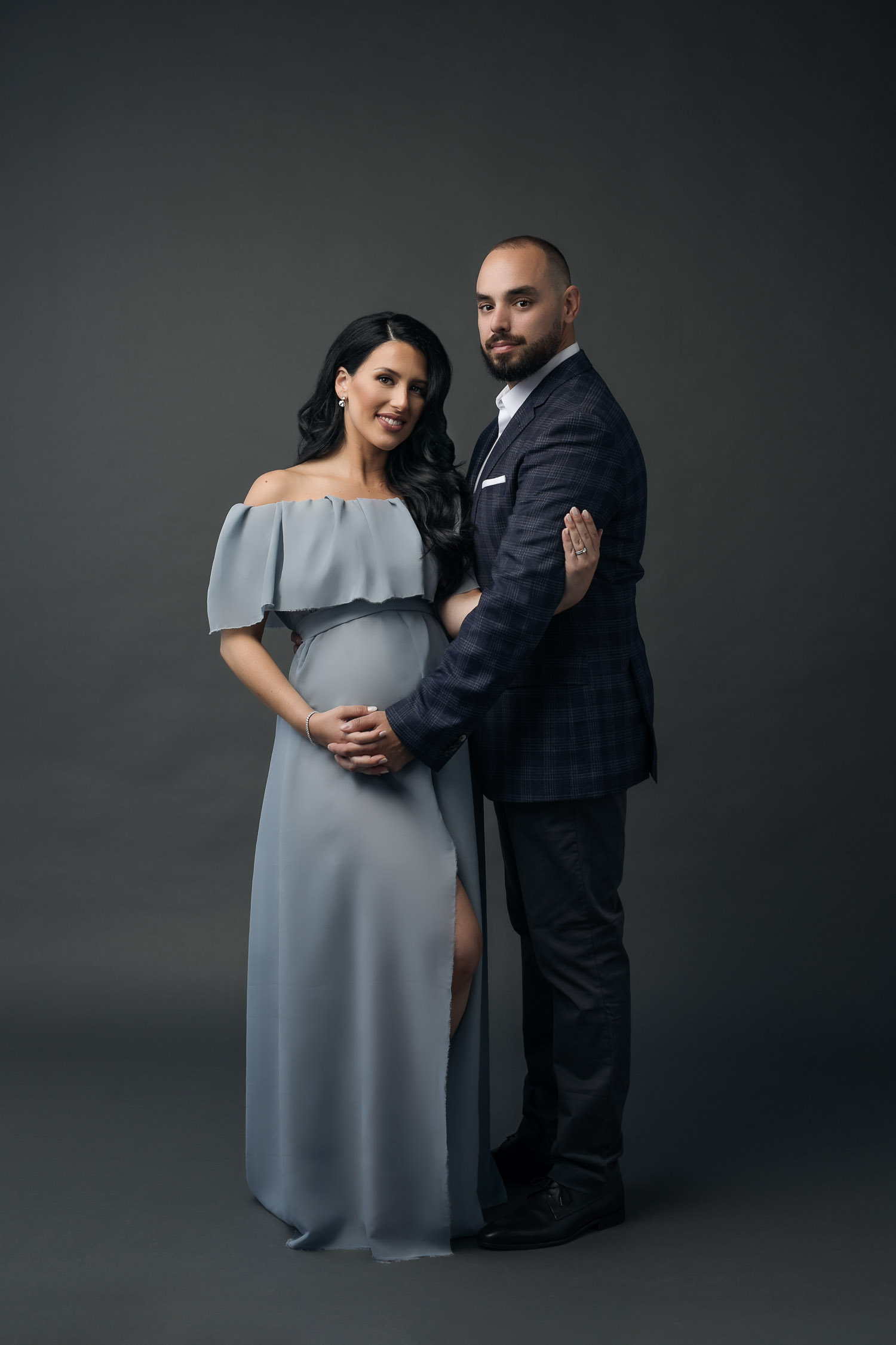 Maternity session in toronto studio