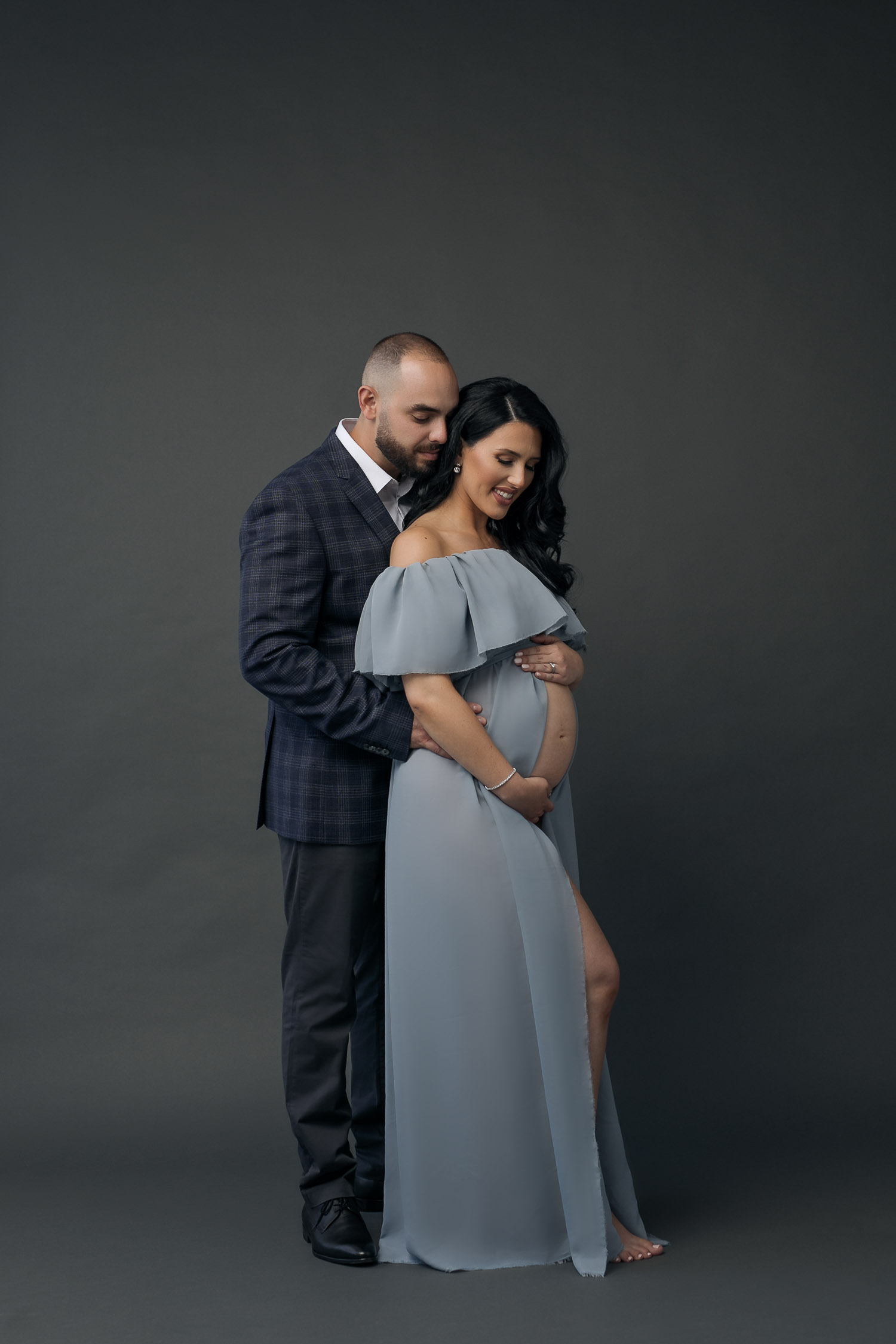 Maternity session in toronto studio