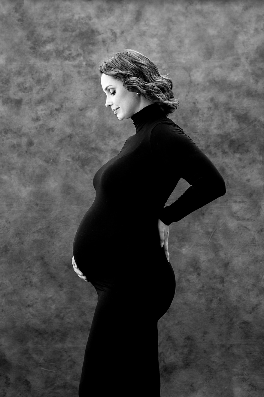Maternity photography in Oakville