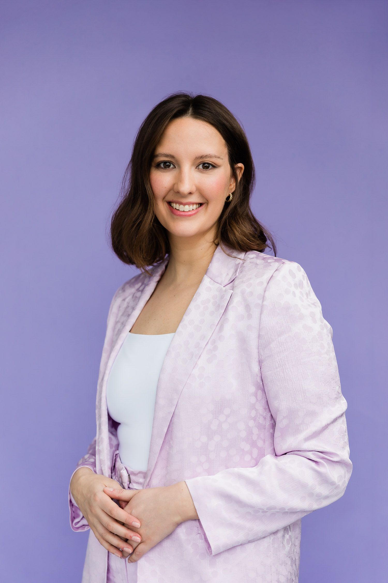 Colourful backdrop for a female headshot