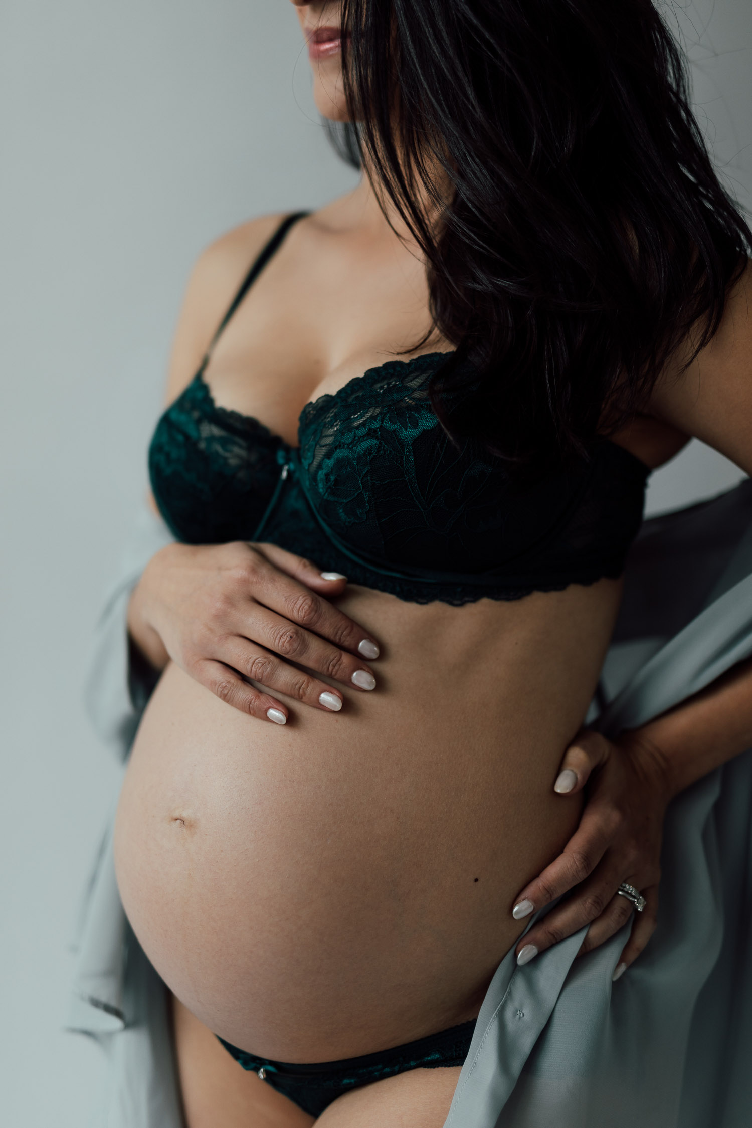 Detail of a maternity photoshoot